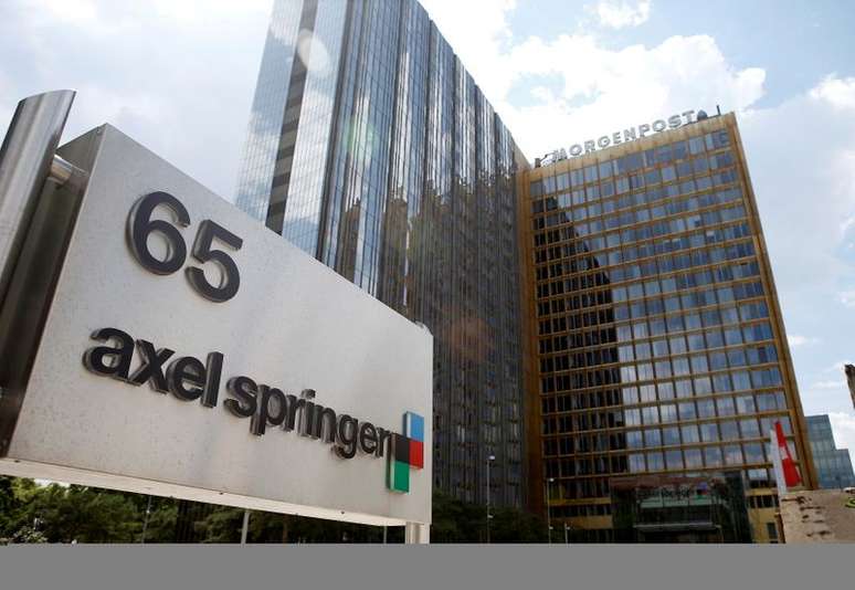 Logotipo da Axel Springer em Berlim. 25/7/2013.  REUTERS/Fabrizio Bensch