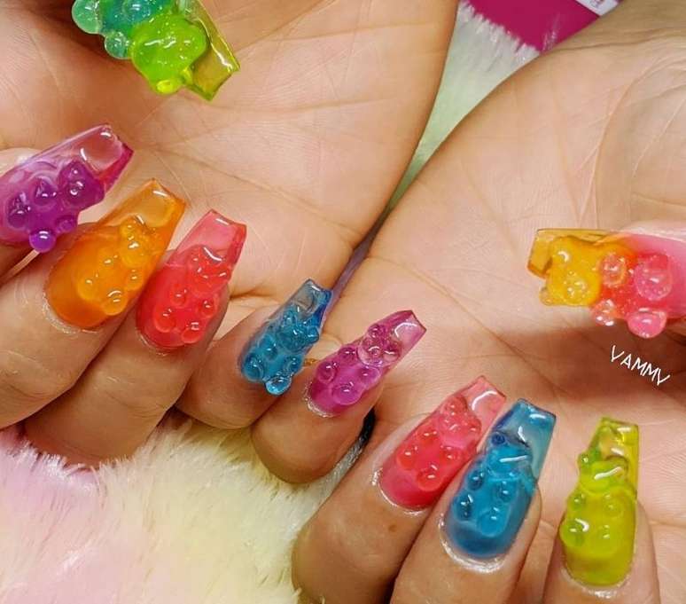 a música do gummy bear de trás para frente