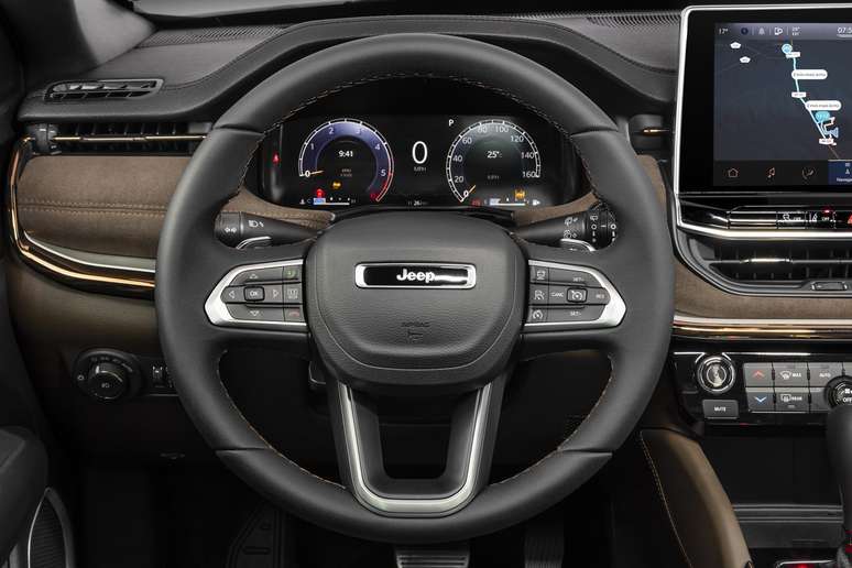 Jeep Commander Overland Diesel.