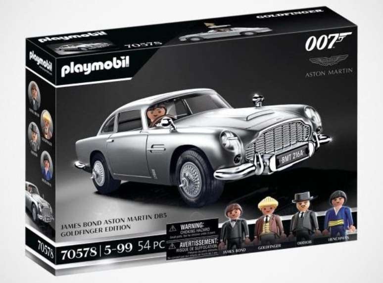 Playmobil com o carro e os personagens do filme.