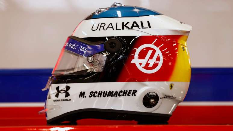 Capacete usado por Mick Schumacher nesta sexta-feira na Bélgica