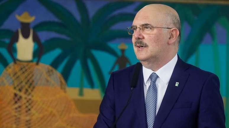 Ministro da Educa&ccedil;&atilde;o defende que conviv&ecirc;ncia com alguns alunos com defici&ecirc;ncia &eacute; imposs&iacute;vel