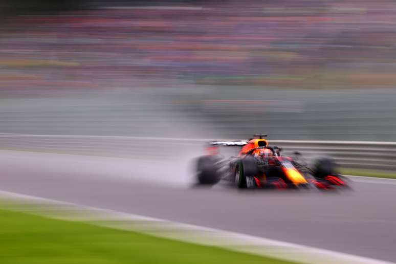 Max Verstappen marca pole em classificação imprevisível na Bélgica 
