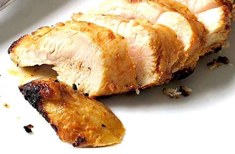 Peito de frango com tempero de maracujá