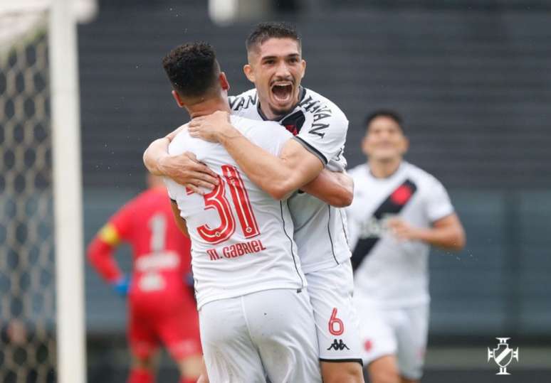 Andrey marcou o primeiro gol da vitória do Vasco sobre a Ponte Preta, em São Januário (Rafael Ribeiro/Vasco)