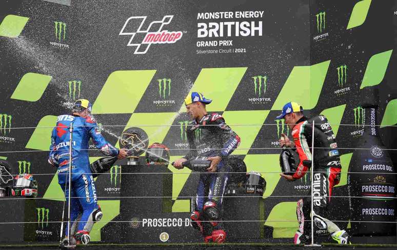 &Aacute;lex Rins, Fabio Quartararo e Aleix Espargar&oacute; representaram tr&ecirc;s das seis marcas da MotoGP no p&oacute;dio ingl&ecirc;s 