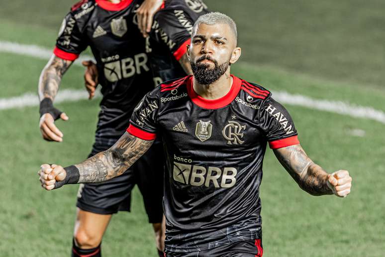 Gabigol lidera a disputa pela artilharia da Libertadores