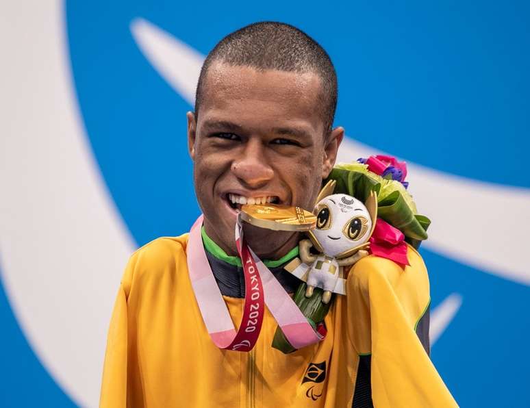Gabriel Araújo foi ouro nos 200m livres em Tóquio