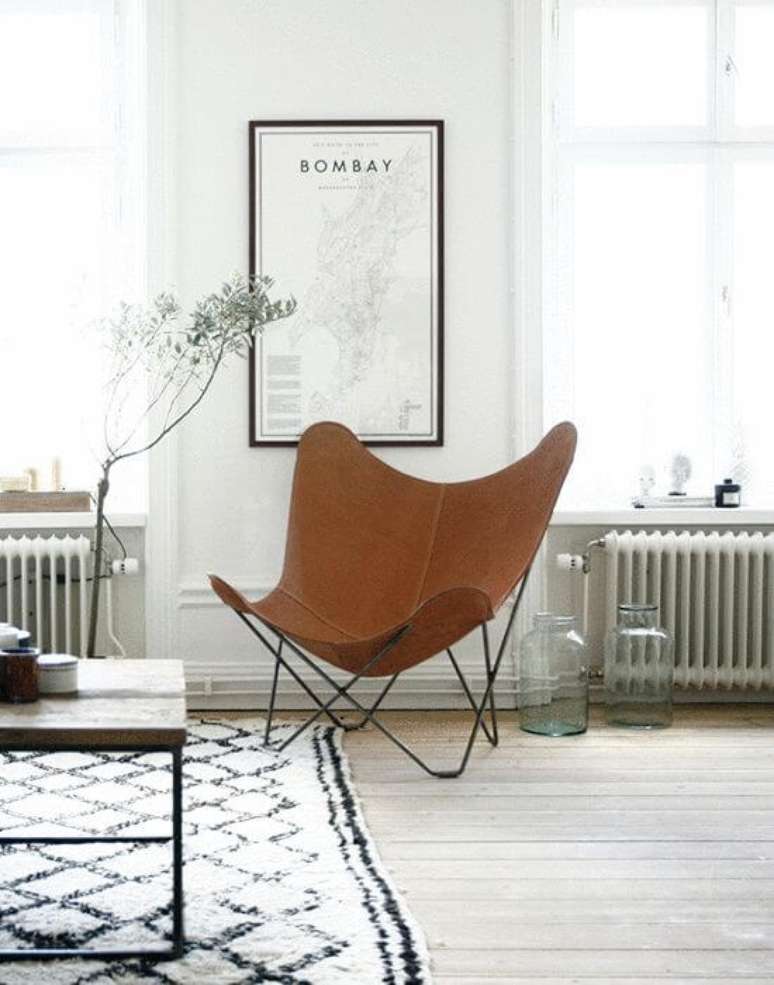 44. Decora&ccedil;&atilde;o minimalista com poltrona butterfly &ndash; Foto Artilleriet Interiors