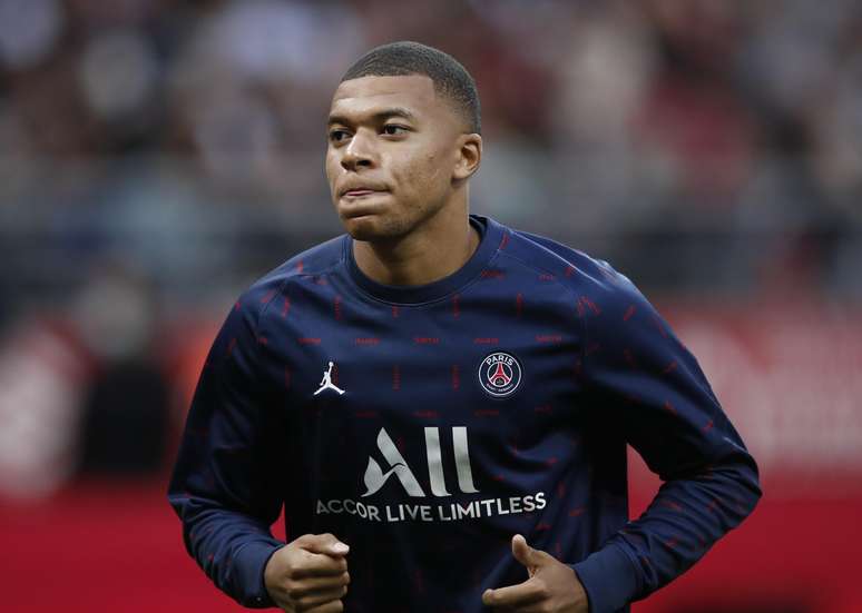 Mbappé teve grande atuação pelo PSG na estreia de Messi