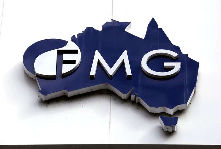 Logo do Fortescue Metal Group na sede da empresa em Perth, na Austr&aacute;lia
11/11/2015 REUTERS/David Gray