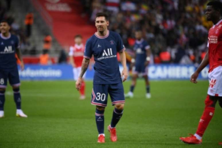 Messi atuou por apenas 25 minutos pelo PSG (Foto: FRANCK FIFE / AFP)