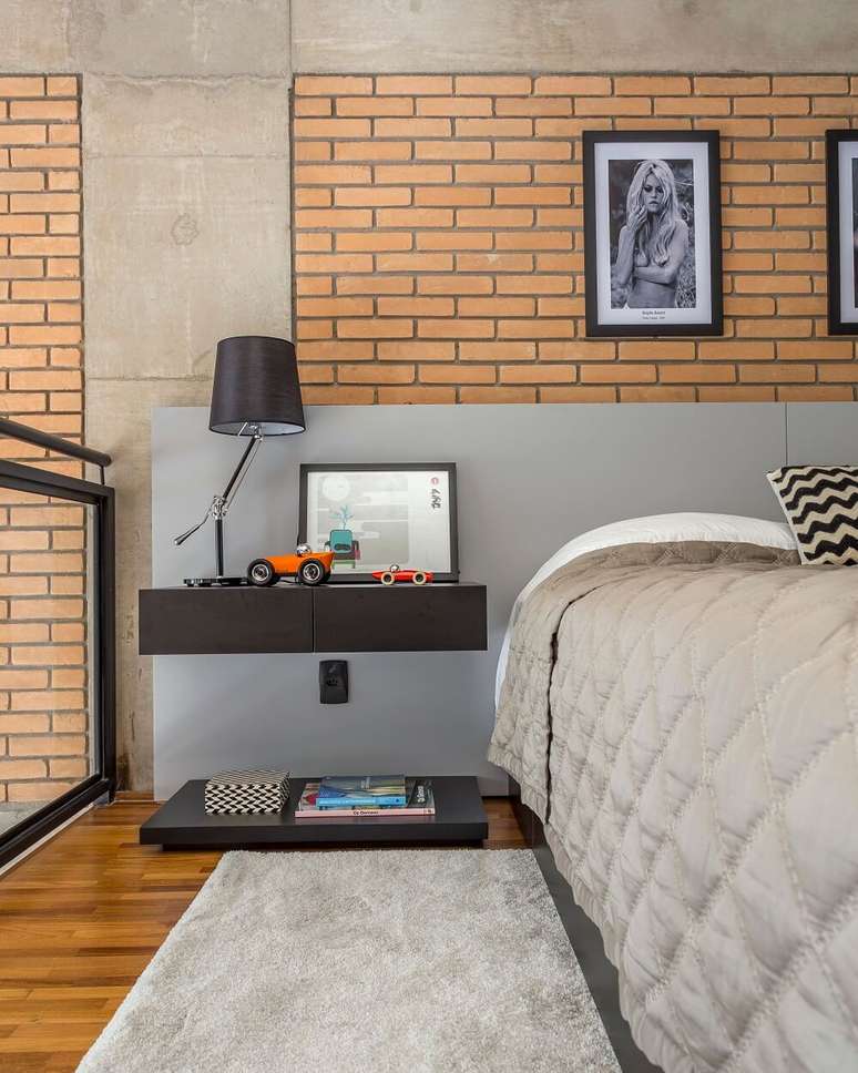 13. Os tradicionais criados-mudos foram substitu&iacute;dos por gavetas flutuantes. Foto: JP Image