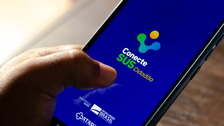 No Brasil, aplicativo ConecteSUS poderia ser usado com passaporte da imunidade, já que reúne as informações de vacinação do usuário