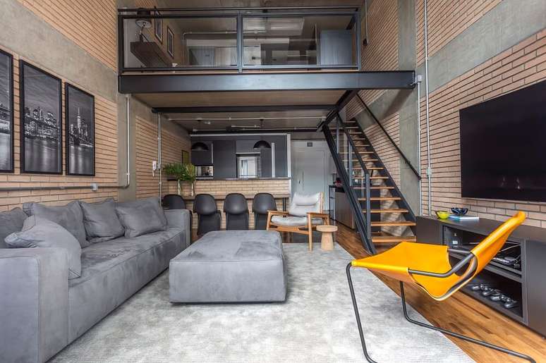 2. O loft já contava com uma essência industrial. Foto: JP Image