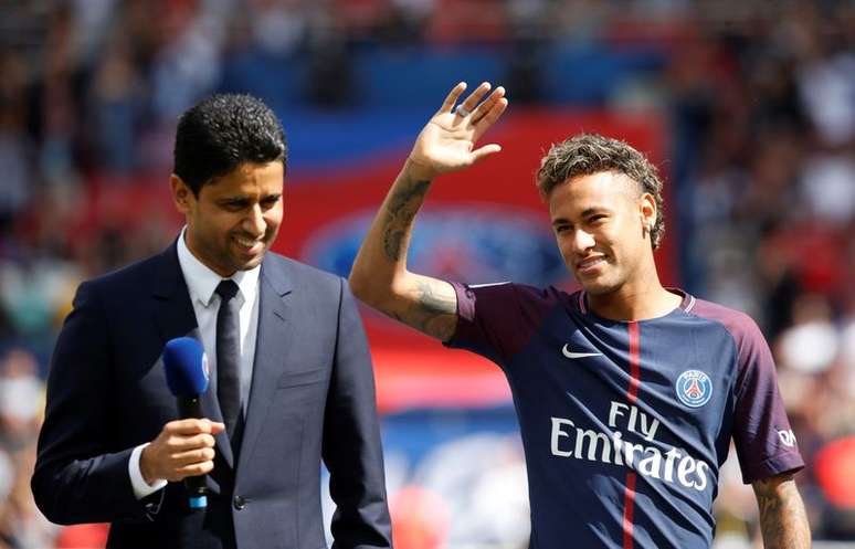 Neymar durante apresenta&ccedil;&atilde;o oficial ao Paris St Germain em 2017
05/08/2017 REUTERS/Christian Hartmann