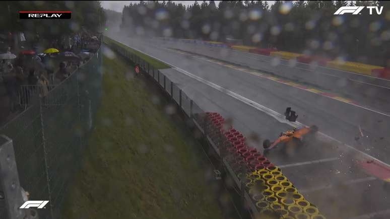 Acidente de Lando Norris no Q3 do GP da B&eacute;lgica, na Eau Rouge 