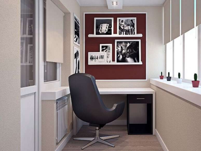 18. Priorize lugares com boa iluminação na hora de montar o seu escritório pequeno. Foto: Decoração de Casa