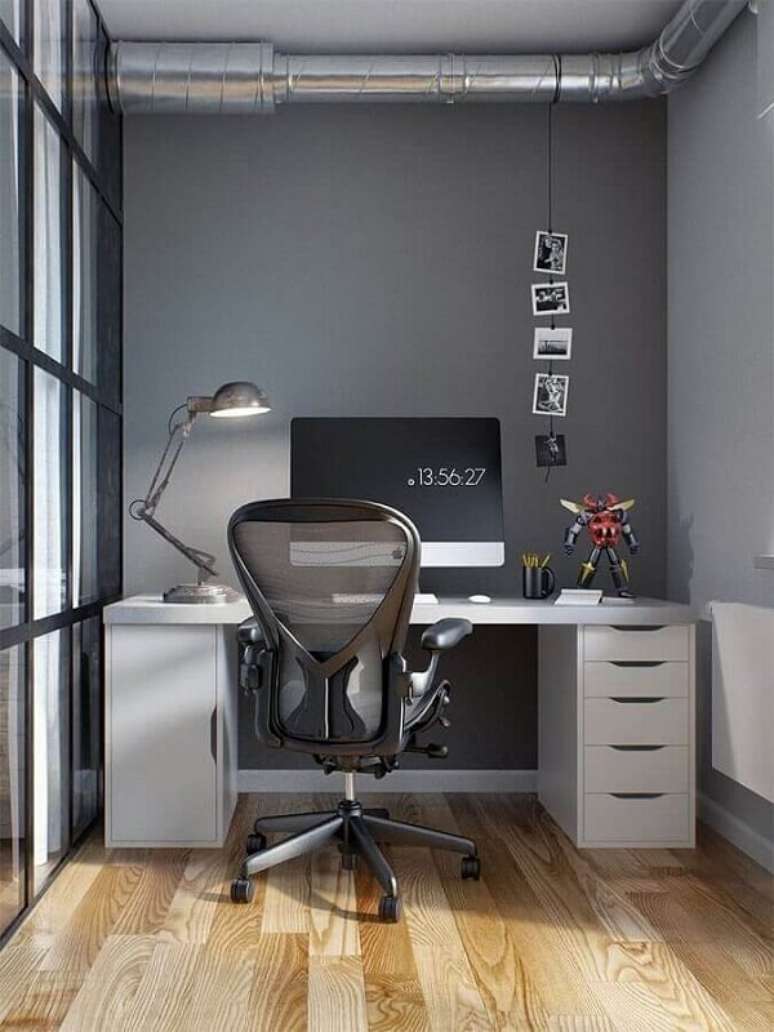 77. A cadeira giratório traz conforto para o escritório pequeno e moderno. Foto: Home Fashion Trend