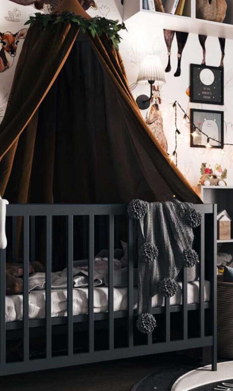 56. Quarto de bebê decorado com dossel para berço cinza – Foto: Decor Fácil