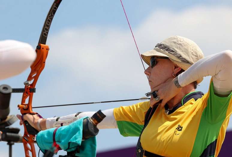 Fabíola Dergovics está nas quartas de final do tico com arco nos Jogos Paralímpicos (Foto: Matsui Mikihito/CPB)