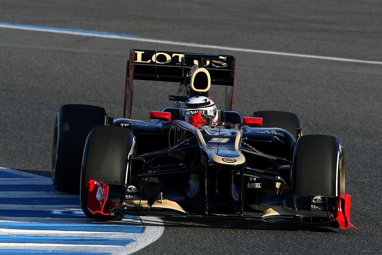 R&auml;ikk&ouml;nen voltou para a F1 com a Lotus em 2012 