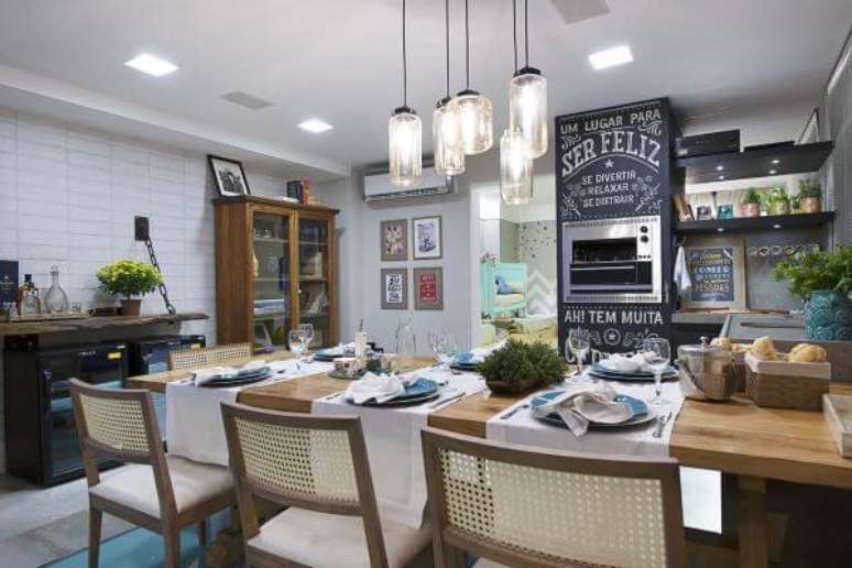 31. Cozinha com churrasqueira pequena para apartamento compacto &ndash; Foto Lorrayne Zucolotto