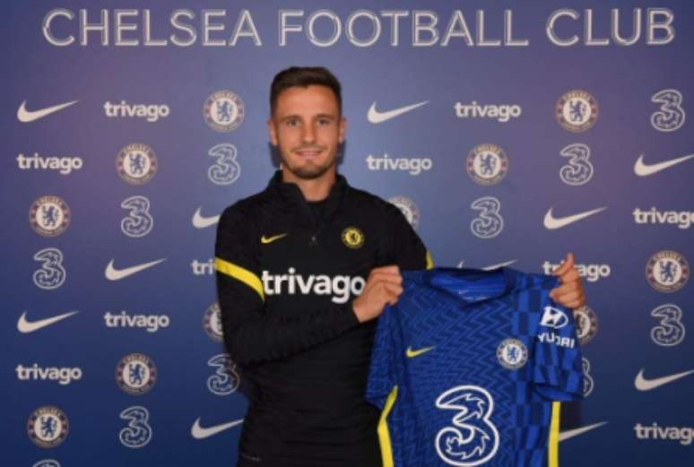 Saúl fechou com o Chelsea (Foto: Twitter / Chelsea)