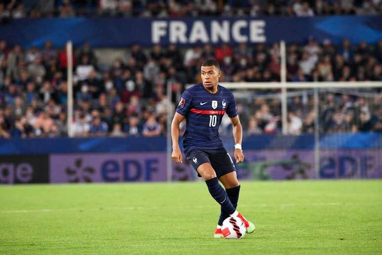 Com lesão na panturrilha, Mbappé vira desfalque da França