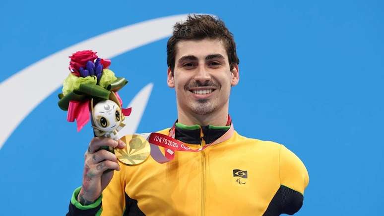 Talisson Glock conquistou o ouro no Centro Aquático de Tóquio Miriam Jeske CPB