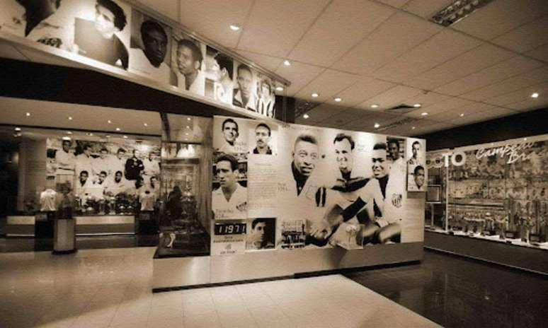 Espaço do Memorial das Conquistas, que reúne a história do Santos Futebol Clube.