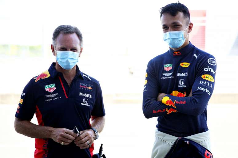 Christian Horner busca por alternativas para recolocar Alexander Albon na F1 