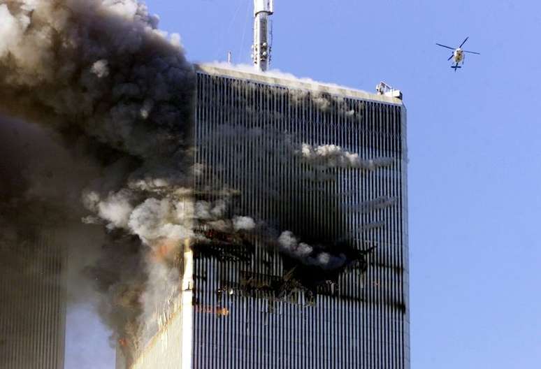 Edifício World Trade Center em chamas no ataque de 11 de setembro de 2001 em NY
11/09/2021
REUTERS/Jeff Christensen