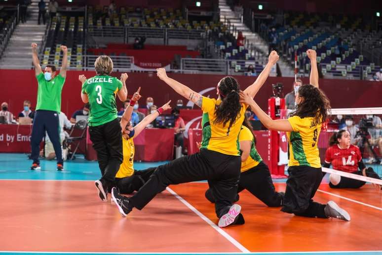 Seleção Brasileira feminina de vôlei sentado comemora o bronze na Paralimpíada Rogerio Capela CPB