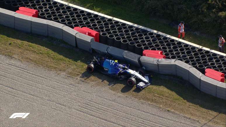 Nicholas Latifi vai largar do pit-lane em Zandvoort. Assim como Sergio P&eacute;rez 