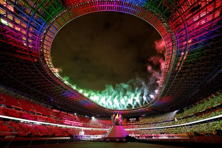 Show de cores, fogos e luzes marcou o encerramento da Paralimpíada em Tóquio neste domingo Issei Kato Reuters