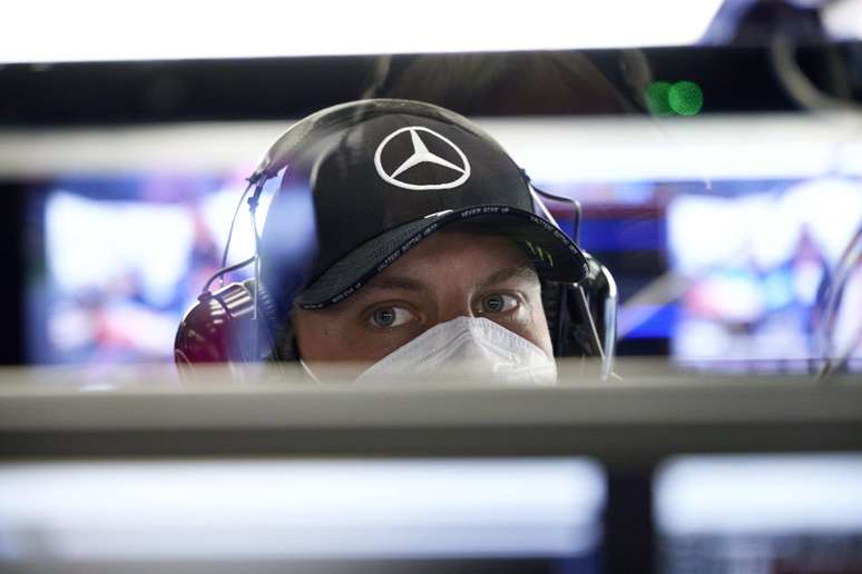 Valtteri Bottas vai para a Alfa Romeo 