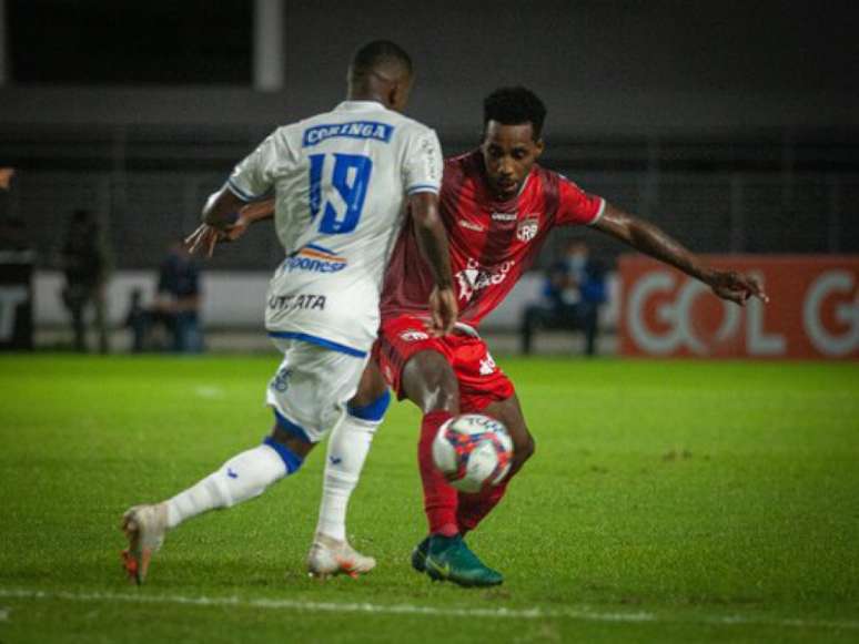 Rivais estão em ação pela Série B (Foto: Divulgação/Francisco Cedrim / Ascom CRB)