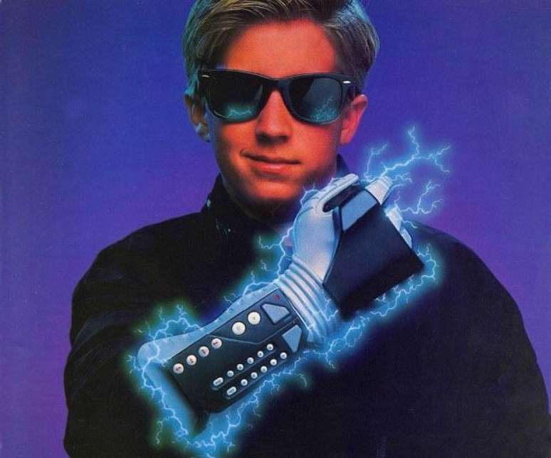 Power Glove