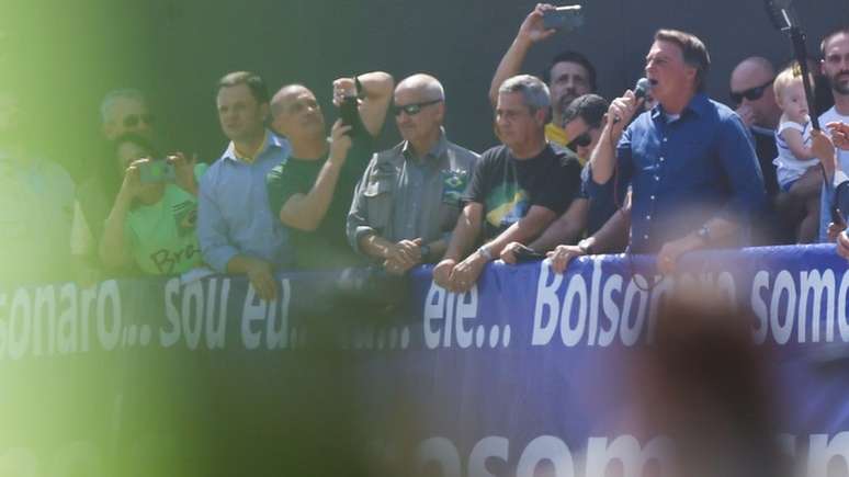 Bolsonaro fez ataques ao Supremo em discurso no domingo