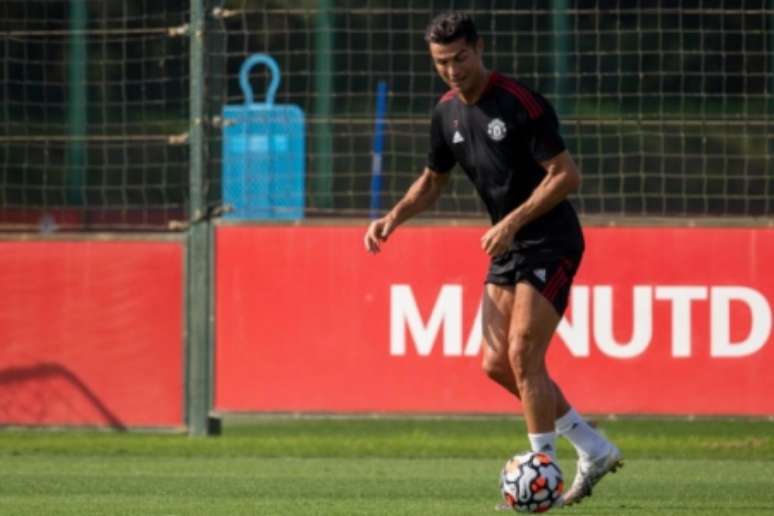 Cristiano Ronaldo em treino (Foto: Divulgação / Manchester United)