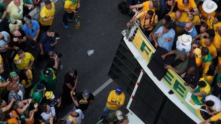 Bolsonaro discursando em S&atilde;o Paulo; em sua fala, presidente falou de 'cidad&atilde;o americano interceptado'