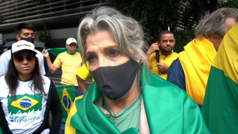 Rita Pinto passou 12 horas dentro de um &ocirc;nibus para chegar &agrave; manifesta&ccedil;&atilde;o na capital paulista