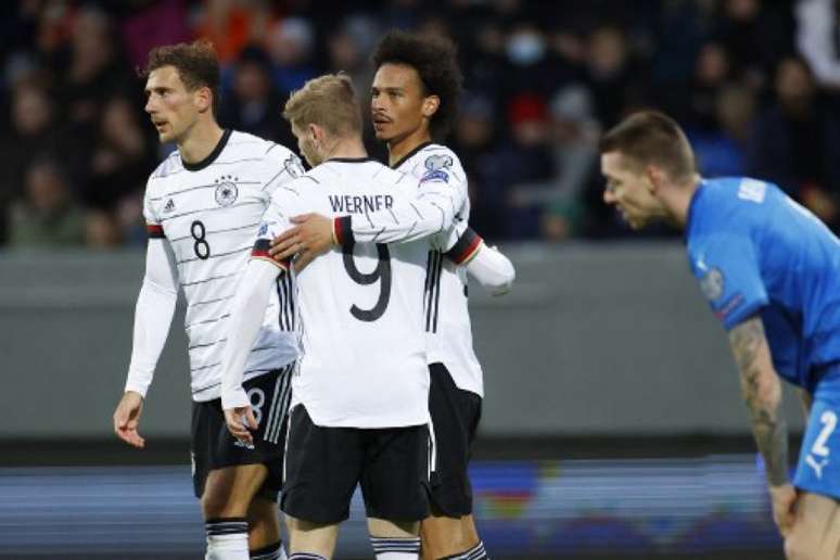 Alemães golearam islandeses pelas Eliminatórias (Foto: ODD ANDERSEN / AFP)
