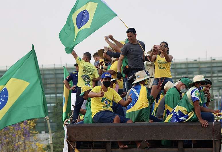 Protesto do apoiadores do Presidente Jair Bolsonaro contra o supremo, STF, realizado na Praça dos Três Poderes, na cidade de Brasília