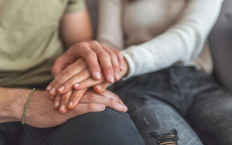 Técnicas e caminhos para elaborar os seus sentimentos e chegar ao perdão - Shutterstock.