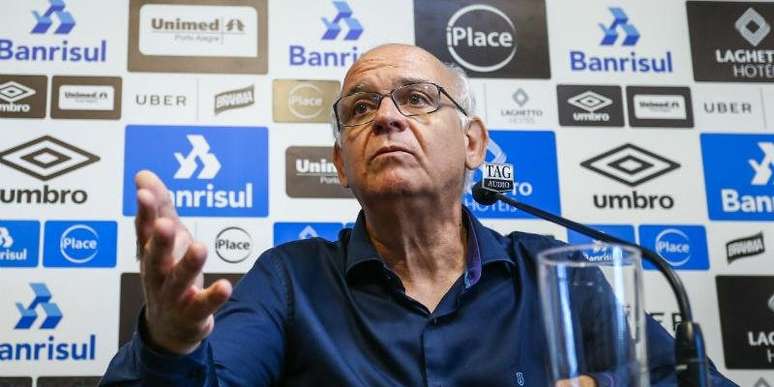 O presidente do Grêmio, Romildo Bolzan durante entrevista coletiva Lucas Uebel Grêmio