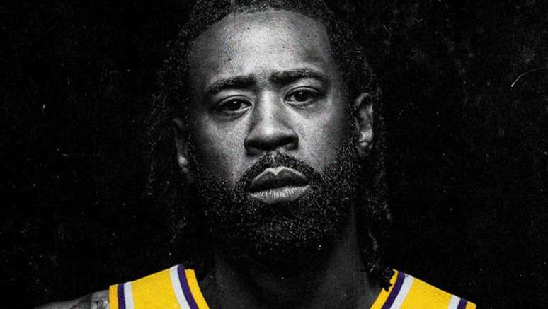 Lakers anunciaram a contratação de DeAndre Jordan