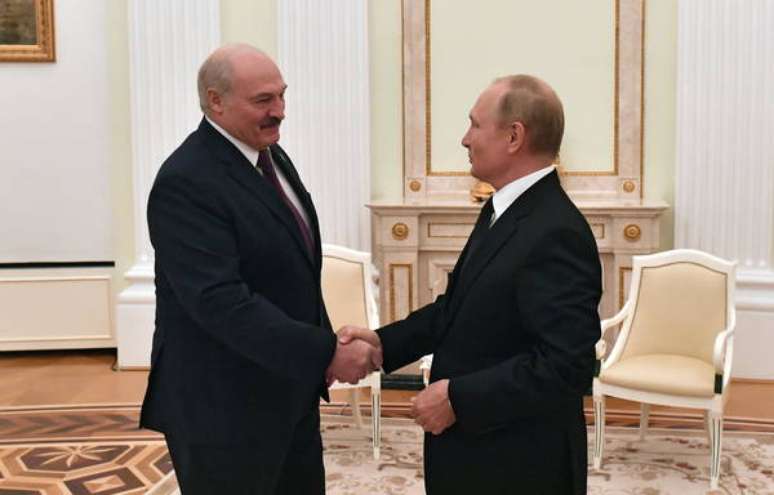 Putin e Lukashenko debateram acordo nesta quinta