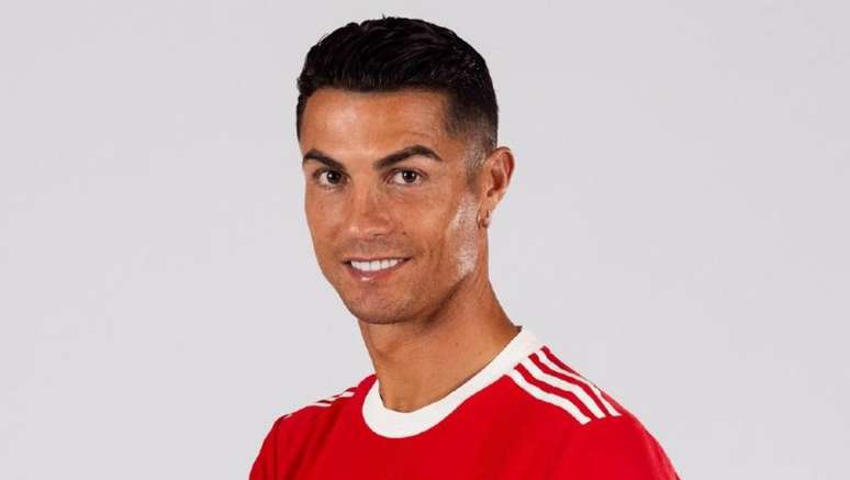 Após doze anos, Cristiano Ronaldo retornou ao Manchester United, onde foi campeão inglês e da Liga dos Campeões.